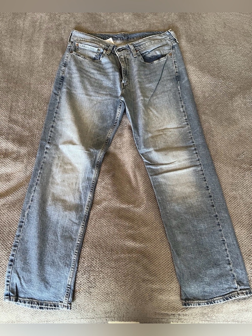 Size 34 x 30 - Levi & Strauss Levi’s 514 Straight Light Wash Jeans
